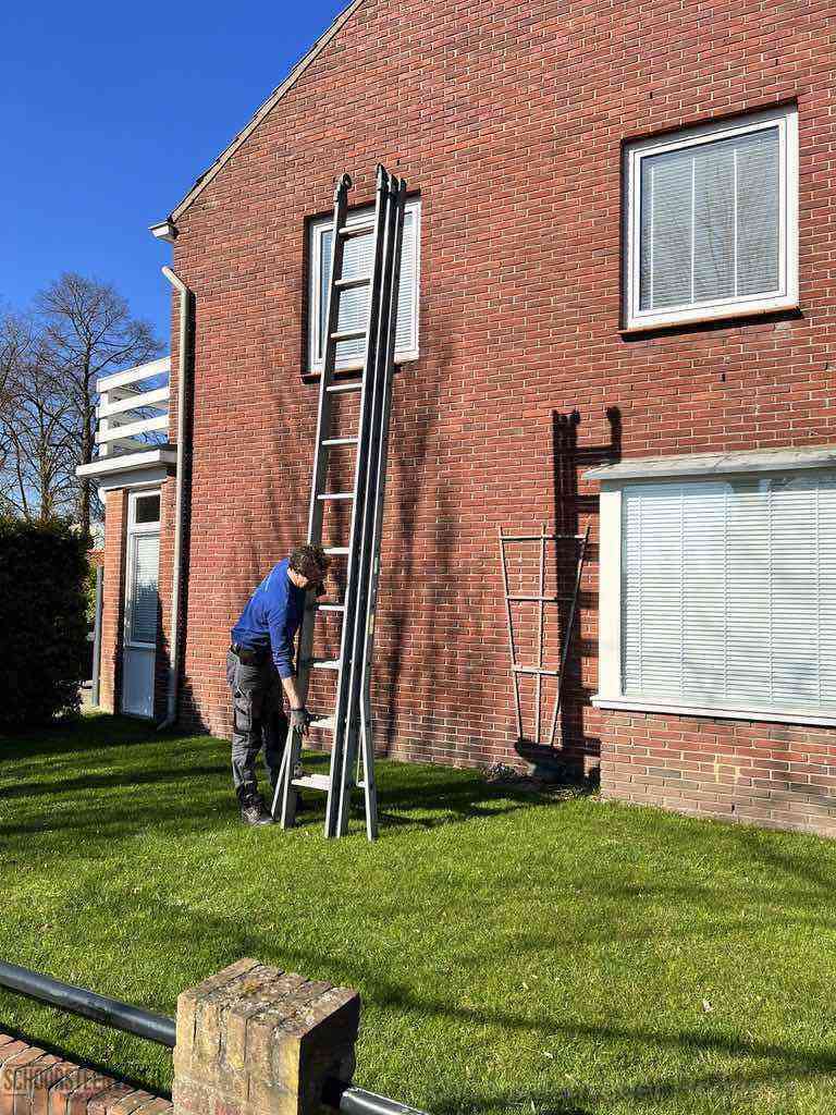 Hoogezand schoorsteenveger huis ladder